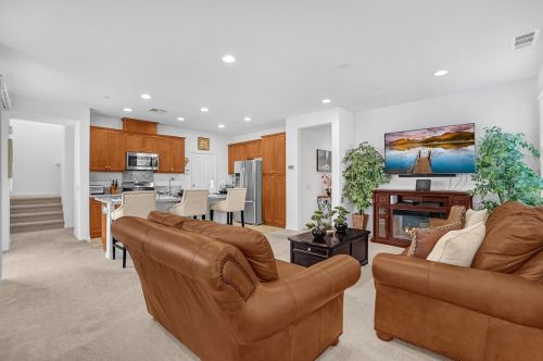 14700 Marist Ln, Chino, CA 91710-7604