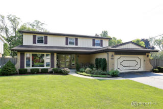 601 Huber Ln, Glenview, IL 60025-4063