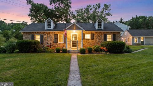 102 Phillips Ct, Leesburg, VA 20176-2057