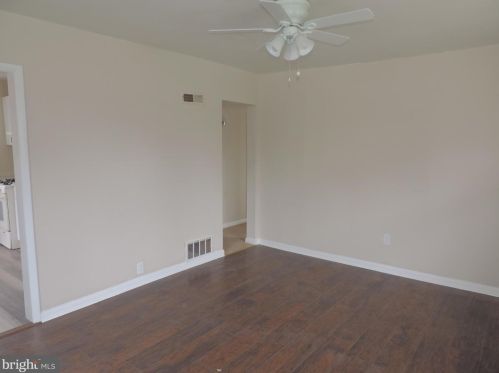 37 Liberty St, Aberdeen, MD 21001-3819