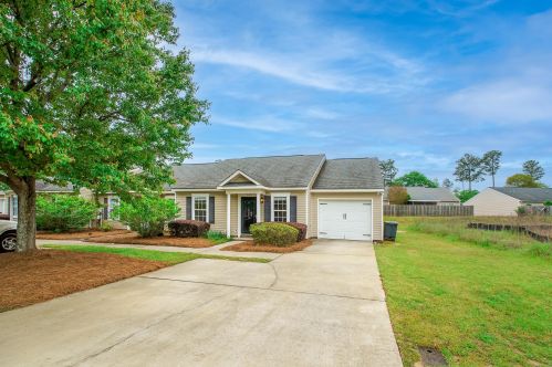 165 Bentley Dr, North Augusta, SC 29860-8677