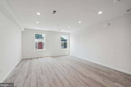 2543 11 St, Philadelphia PA  19133-1413 exterior