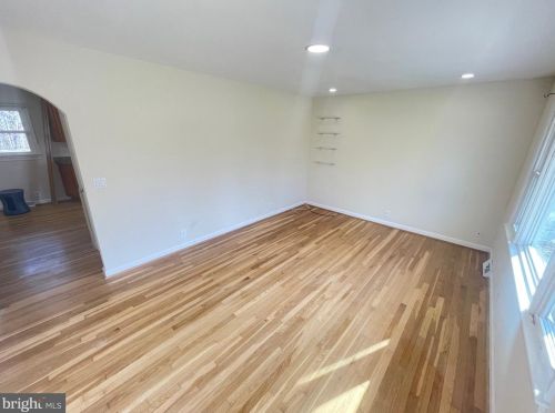 266 Anderson Dr, Fredericksburg, VA 22405-1626