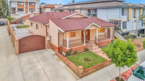 809 Lomita Ave, Glendale CA  91205-1617 exterior