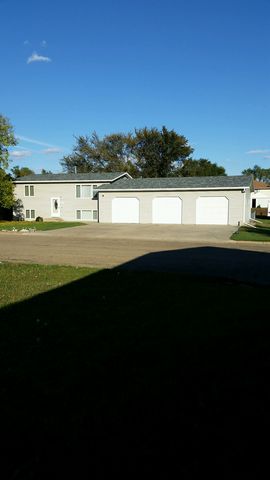 119 Court St, Freda, ND 58535-7210