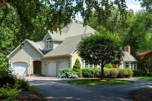 30 Westfield Dr, Warwick, RI 02818-1228