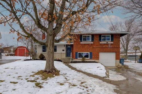 3394 Harry Lee Ln, Cincinnati, OH 45239-4048