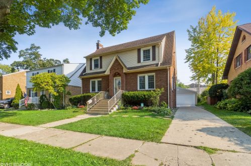 765 Prairie Ave, Des Plaines, IL 60016-3254