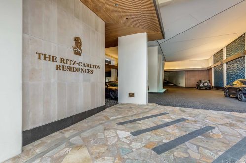 2139 Kuhio Ave, Honolulu HI  96815-2378 exterior