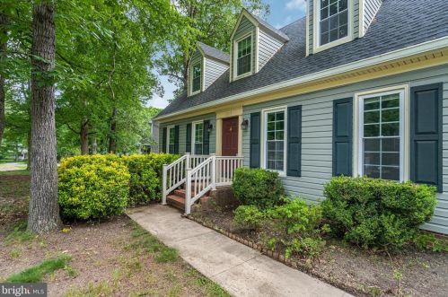 2007 Merrymount Dr, Fredericksburg, VA 22407-1656