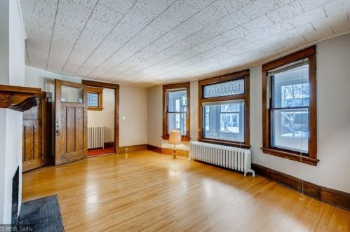 828 Holly Ave, Saint Paul MN  55104-7137 exterior
