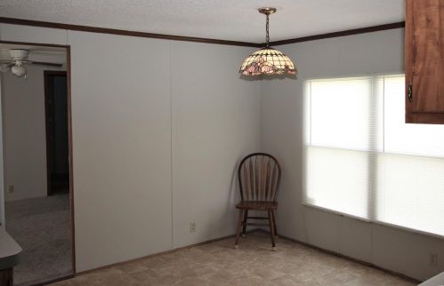 1910 Golden Vicary Dr, Pendleton MO  63383-3229 exterior