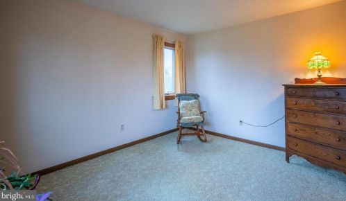 5160 Grandview Rd, Hanover PA 17331-7885 exterior