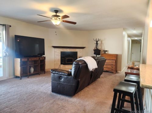 1225 Jay Bird Ln, Ramona, CA 92065-3343