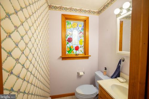 5160 Grandview Rd, Hanover PA 17331-7885 exterior