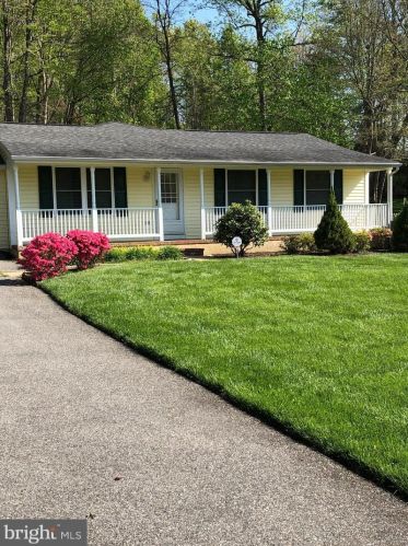 6811 Plantation Forest Dr, Spotsylvania, VA 22553-7786