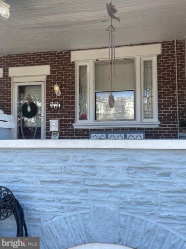 4944 10th St, Philadelphia PA  19141-3902 exterior
