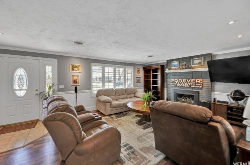 8862 1700, Sandy UT exterior