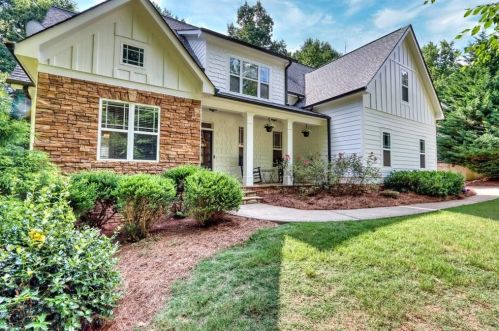 212 Autumn Brook Dr, Holly Springs, GA 30115-5907