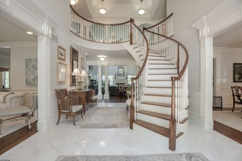 16 Fox Run Rd, Sparta, NJ 07871-1787