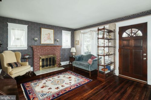 104 Roberts Ave, Tavistock NJ 08033 exterior