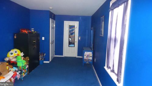 262 Bakers Basin Rd, Trenton NJ  08648-3312 exterior