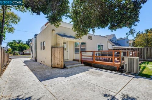 2939 Concord Blvd, Concord CA  94519-2610 exterior