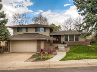 7762 Nassau Ave, Denver, CO 80237-2137