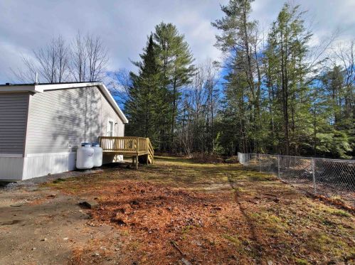17 Emperor Dr, Concord, NH 03303-4124
