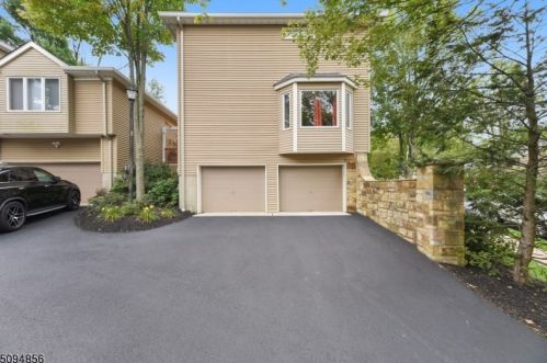 189 Clarken Dr, Town Center, NJ 07052-3432