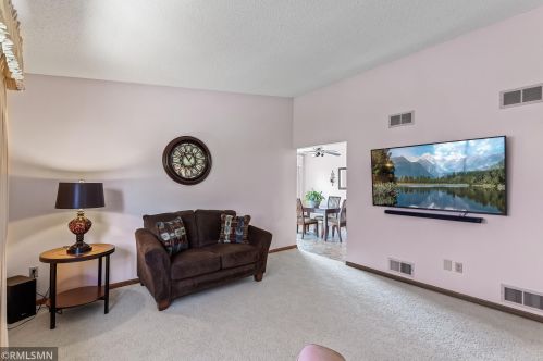 600 Donegal Cir, Saint Paul MN  55126-4715 exterior