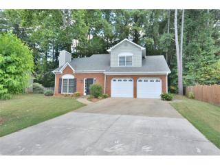 902 Chateau Ct, Smyrna, GA 30082-1842