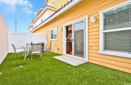 1556 Katella Ave, Anaheim CA  92802-2703 exterior