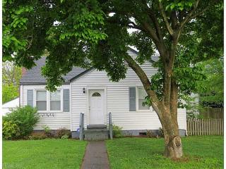 1126 Lilac Ave, Chesapeake, VA 23325-2918