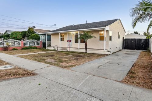 3868 109th St, Inglewood, CA 90303-2110