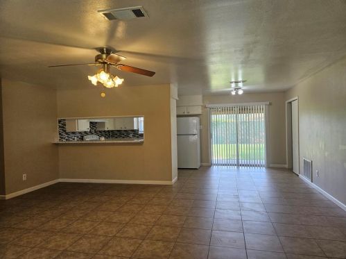207 Shadow Oaks Dr, Conroe TX  77303-1740 exterior