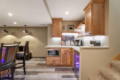 381 118th Ave, Minneapolis MN  55448-2493 exterior
