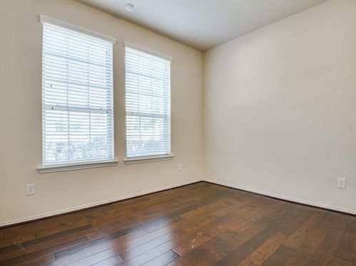 2140 Mcparland Ct, Carrollton TX 75006-2911 exterior