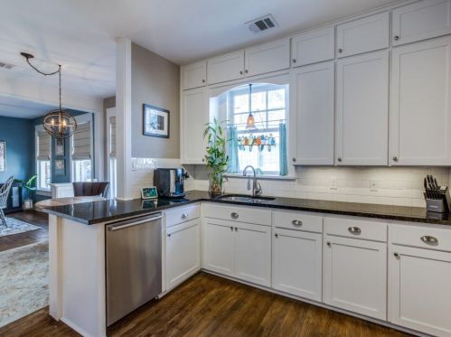 2313 6 Ave, Fort Worth TX  76110-2511 exterior