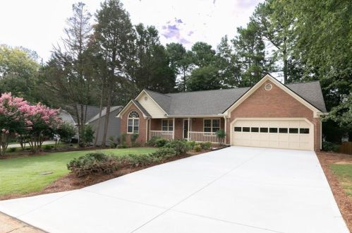 460 Hunt River Way, Suwanee, GA 30024-2746