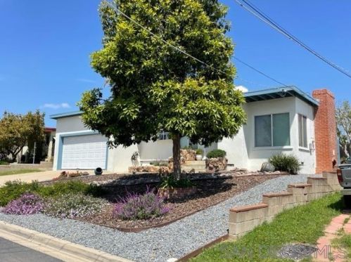 7462 Tracy St, Lemon Grove, CA 91945-3127