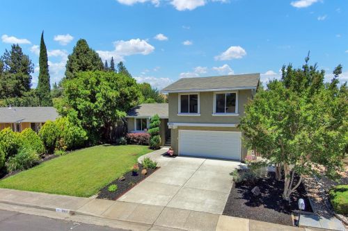 2831 Elmhurst Cir, Fairfield, CA 94533-1333