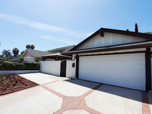 22951 Aspan St, El Toro, CA 92630-2908