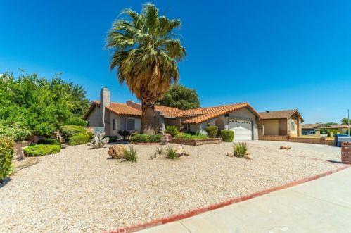 43006 Bloomingpark St, Lancaster, CA 93536-4645