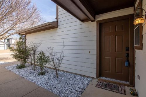 7521 Kings Trl, Fort Worth TX  76133-8347 exterior