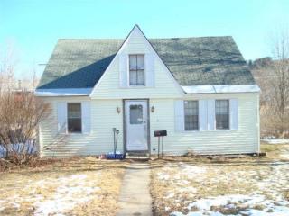 4 Main St, Pittsfield, NH 03263-3708
