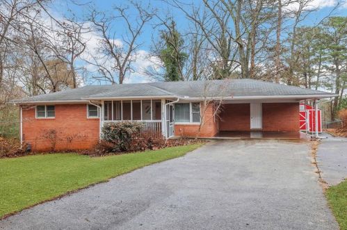 100 Stroud Dr, Mableton, GA 30126-4426