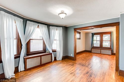 946 Cook Ave, Saint Paul MN  55106-3235 exterior