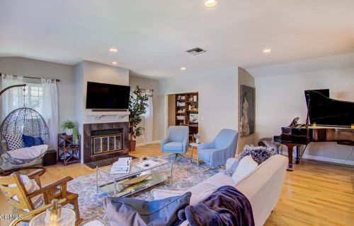 2902 El Caminito, Glendale CA 91214-2005 exterior