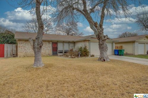 2910 Lakeland Dr, San Antonio, TX 78222-2420
